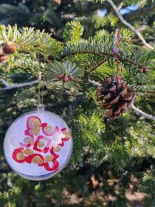 Décoration du Sapin des Écoles 2025